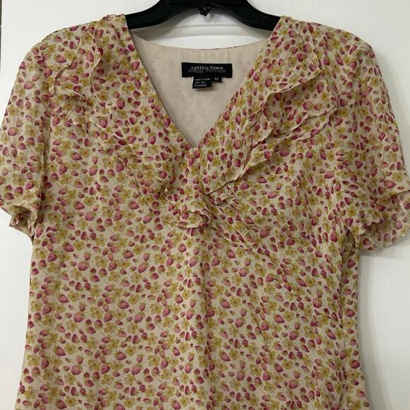 Cynthia Howie Silk Strawberry Novelty Print Ruffle Blouse Whimsical Size 12 - Picture 3 of 10